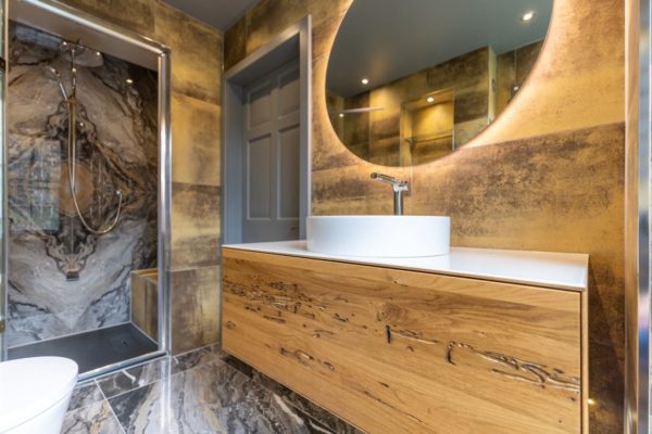 Sumptuous and dramatic in the Scottish Borders Ensuite